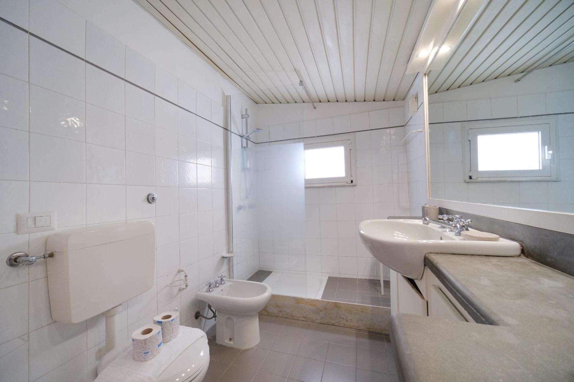 Hill Terrace By Buddyrent Apartment