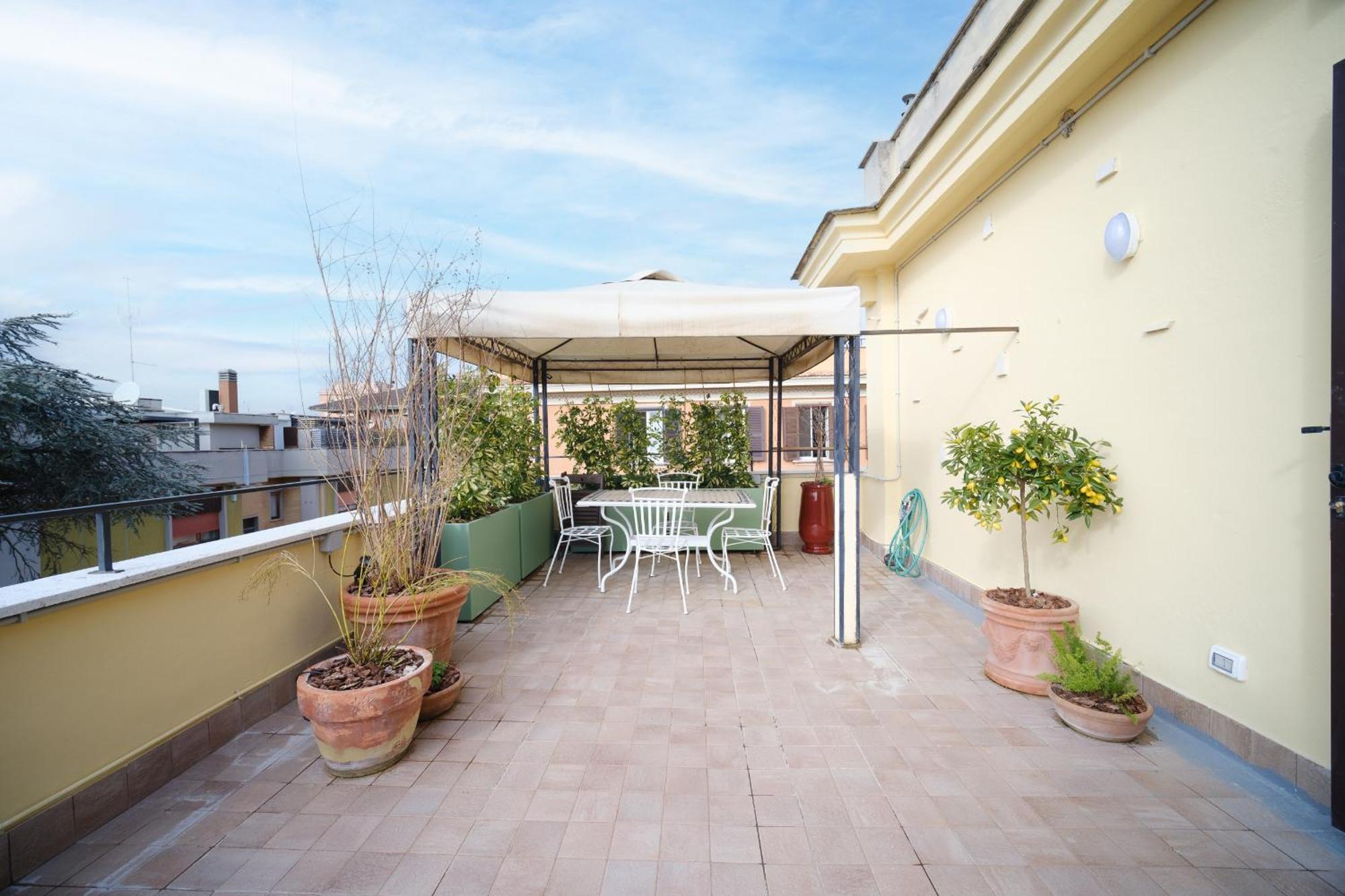 Hill Terrace By Buddyrent Apartment Rom